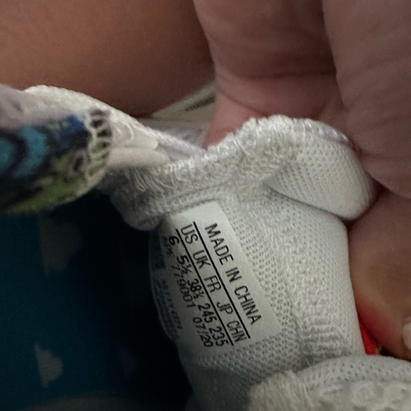 Adidas Toy Story buzz shoes - Picture 4 of 7